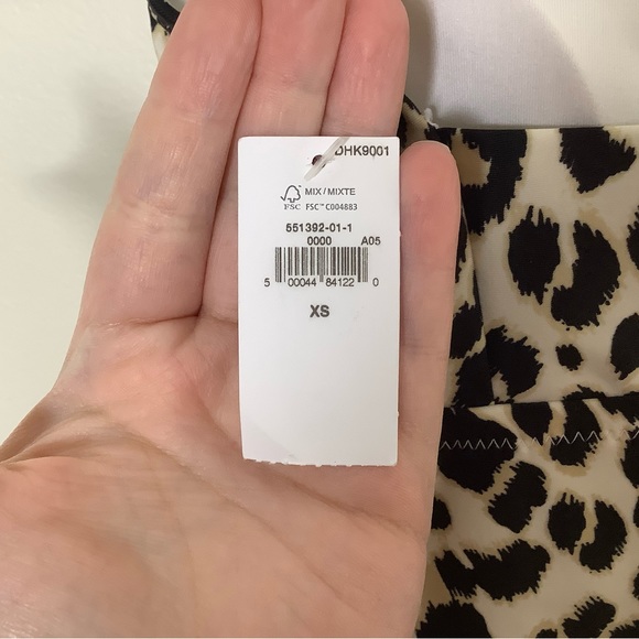 < NEW Old Navy Cheetah Print Swimsuit XS > - Picture 5 of 5